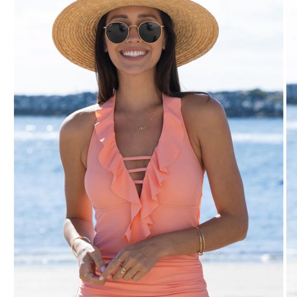 Tankini with a flirty ruffled top and full-coverage floral bottoms XL - Picture 6 of 6